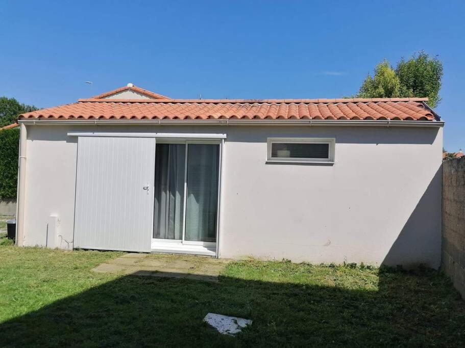 Petit T2 Proche Centre Ville La Roche-sur-Yon Exterior photo